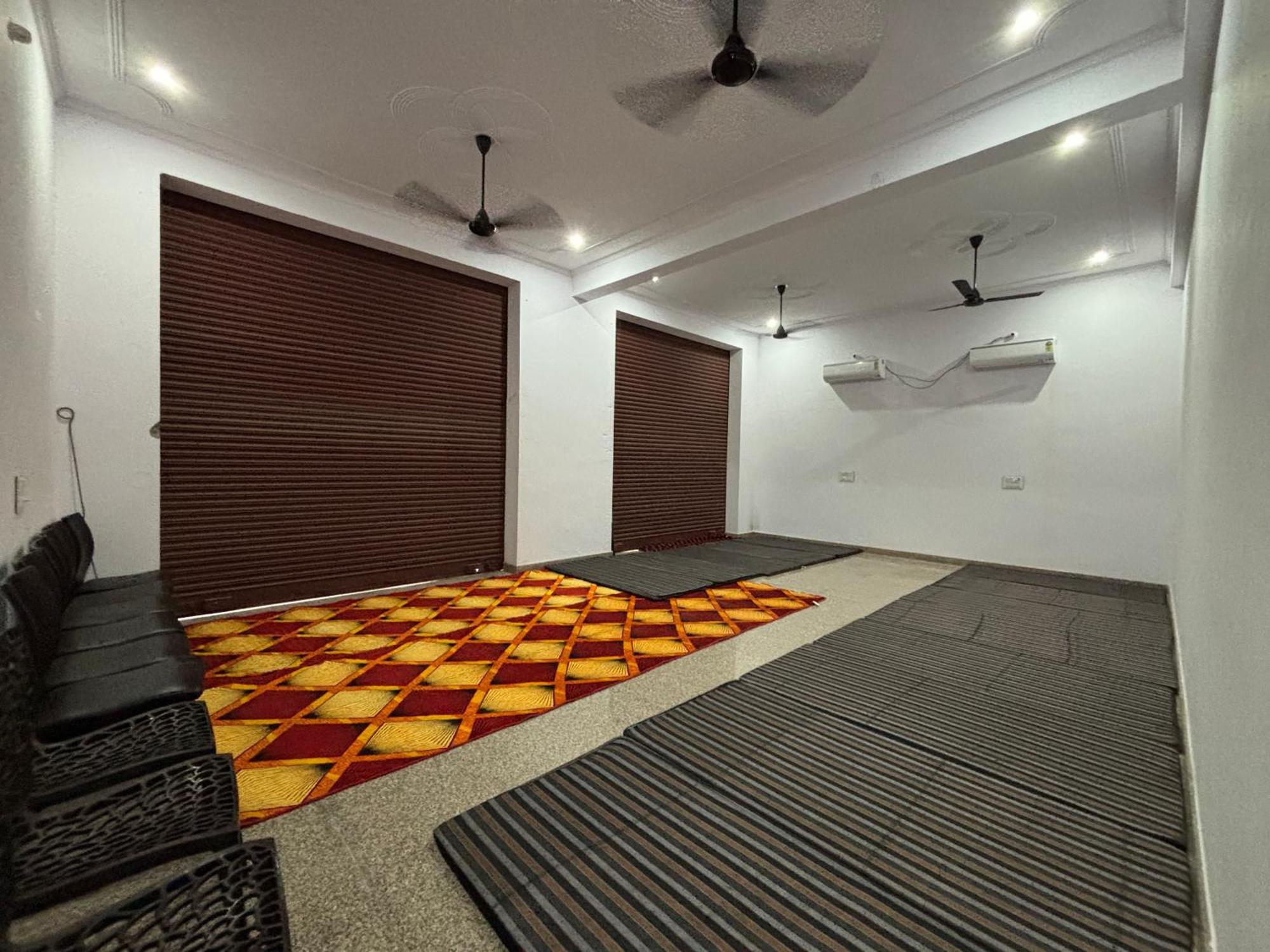 Hotel Raghunath Palace Khātu Esterno foto